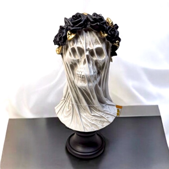Christian Lacroix Other - Halloween Veiled Skeleton Bride Bust LED Light Black Rose Crown Figure Decor New